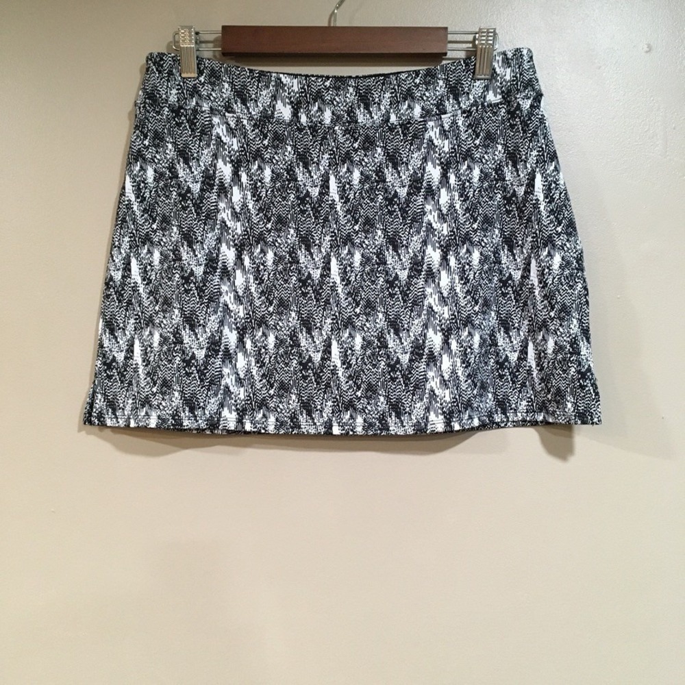 Tranquility Tennis Skirt Skort Womens M Black White Geometric Preppy Pickleball‎